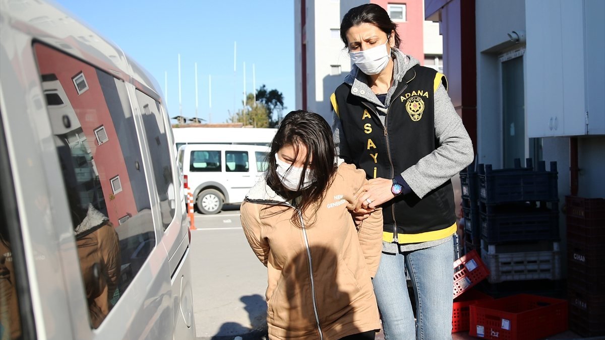Adana'da çiftçiye çıplak görüntülerle şantaj yapanlar yakalandı