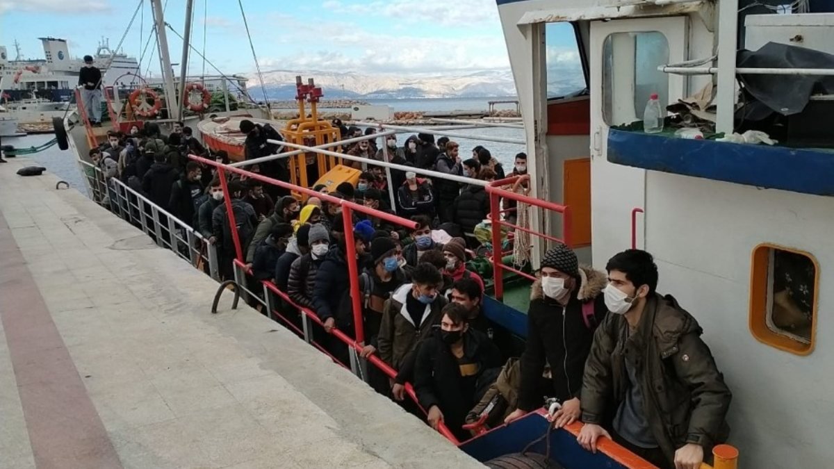 İtalya'ya gitmeye çalışan göçmenler Çeşme'de yakalandı