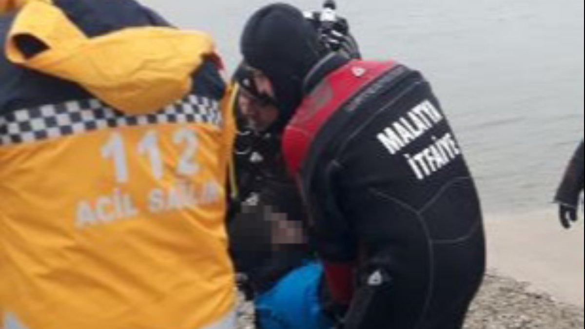Malatya'da göle açılan tekne alabora oldu: 1 ölü