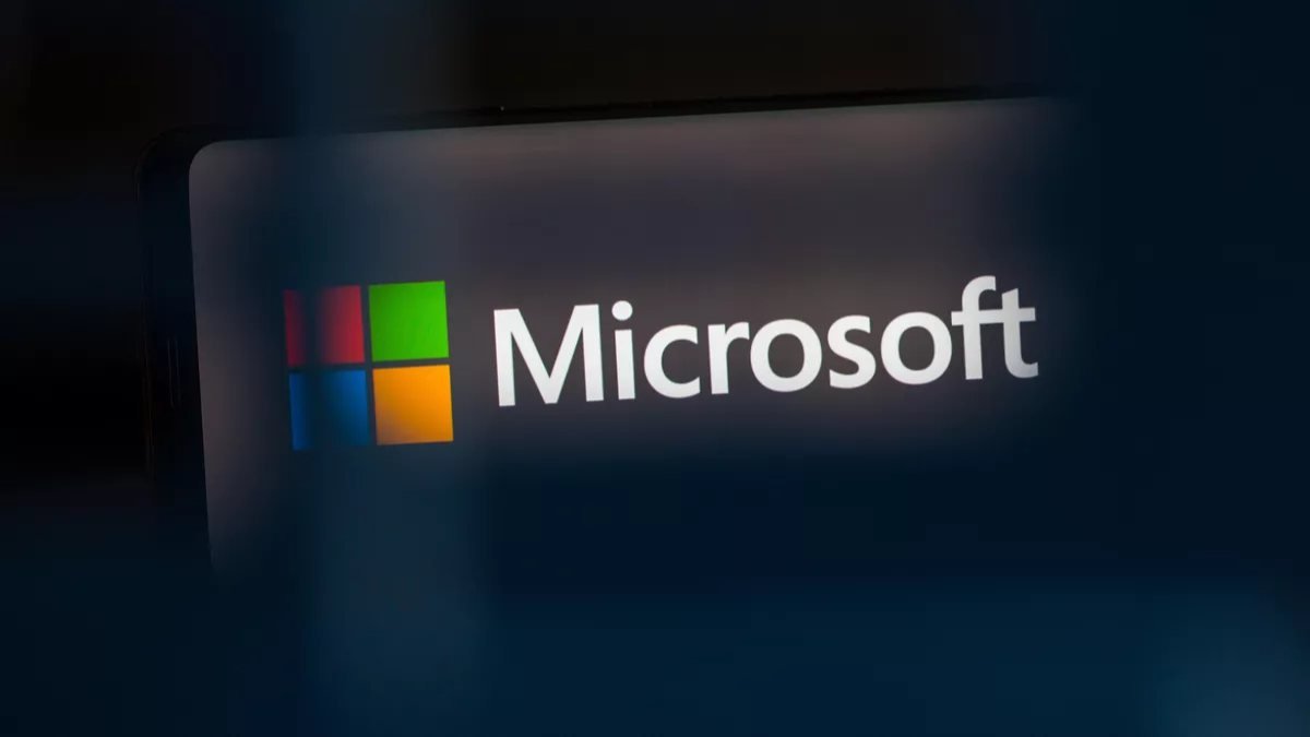 Bu sefer durum ciddi: Siber korsanlar, Microsoft'un kaynak kod deposuna sızdı