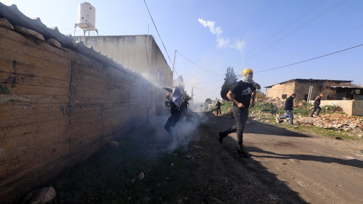 Yasadışı Yahudi yerleşimlerini protesto eden Filistinlilere müdahale: 18 yaralı