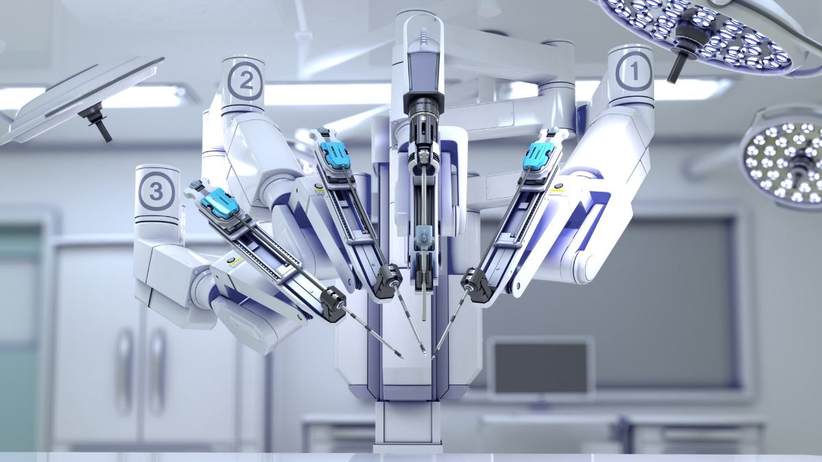 Yedi kollu cerrah robot, Tayland'da ameliyatlara başladı