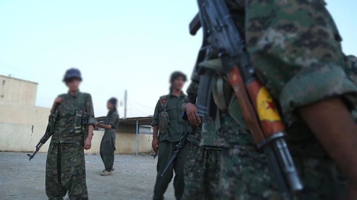 Terör örgütü YPG/PKK, Kamışlı'da Esad rejimi güçlerini kuşattı