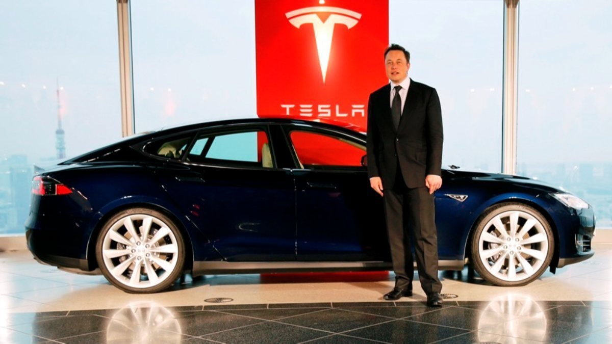 Tesla'nın piyasa değeri 800 milyar doları aştı