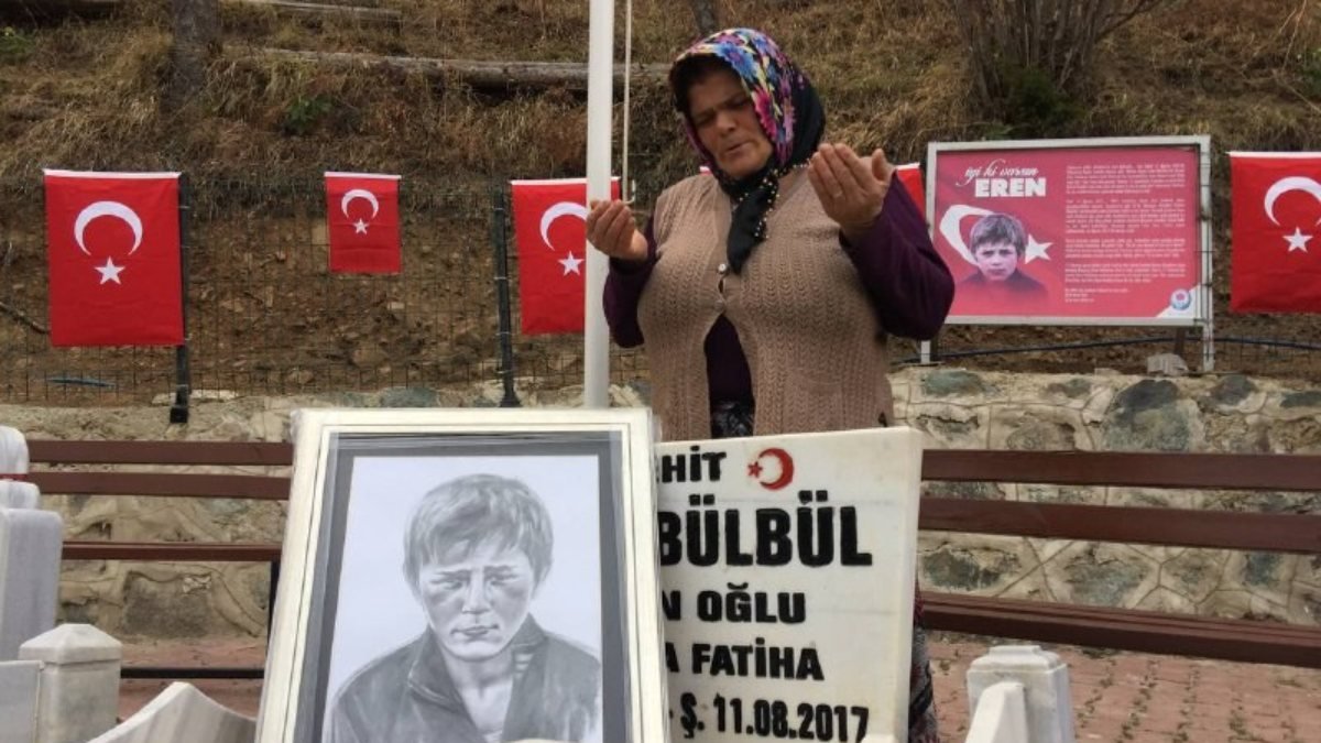 Eren Bülbül'ün acılı annesinden Mehmetçiklere dua