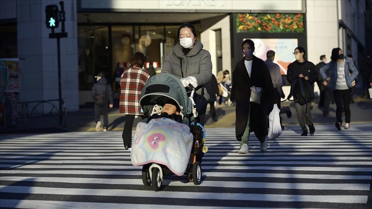 Japonya'nın kronikleşen sorunları koronavirüsle birlikte arttı