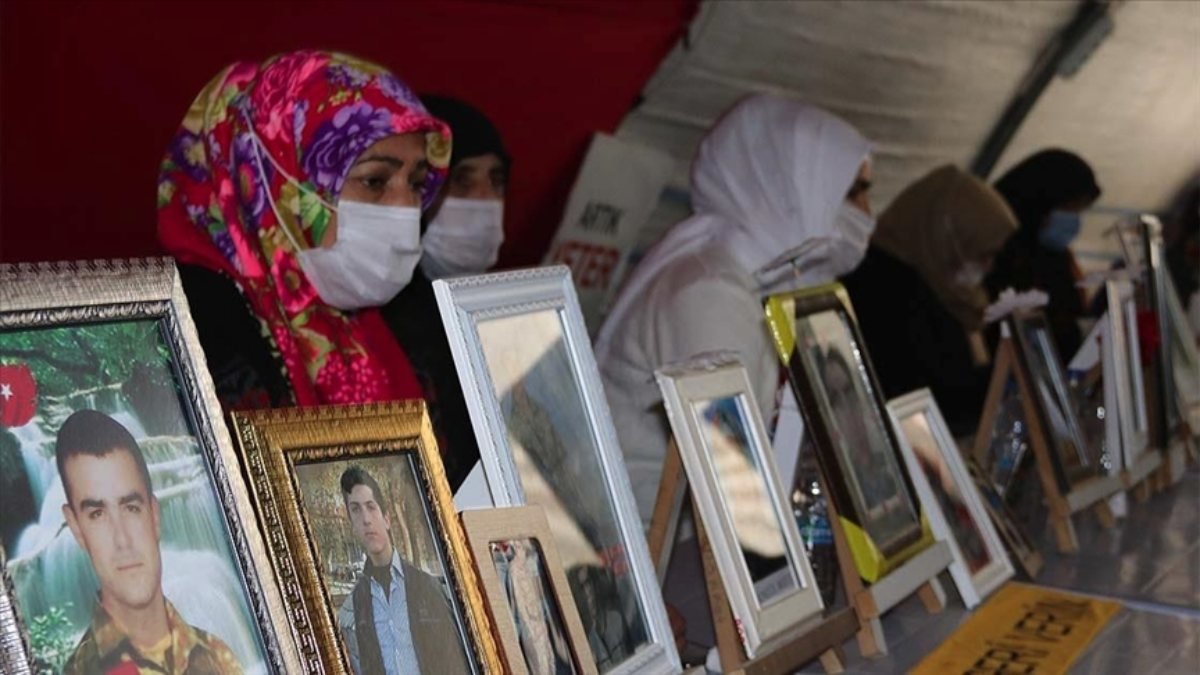 Diyarbakır annelerinden, güvenlik güçlerine teslim olun çağrısı