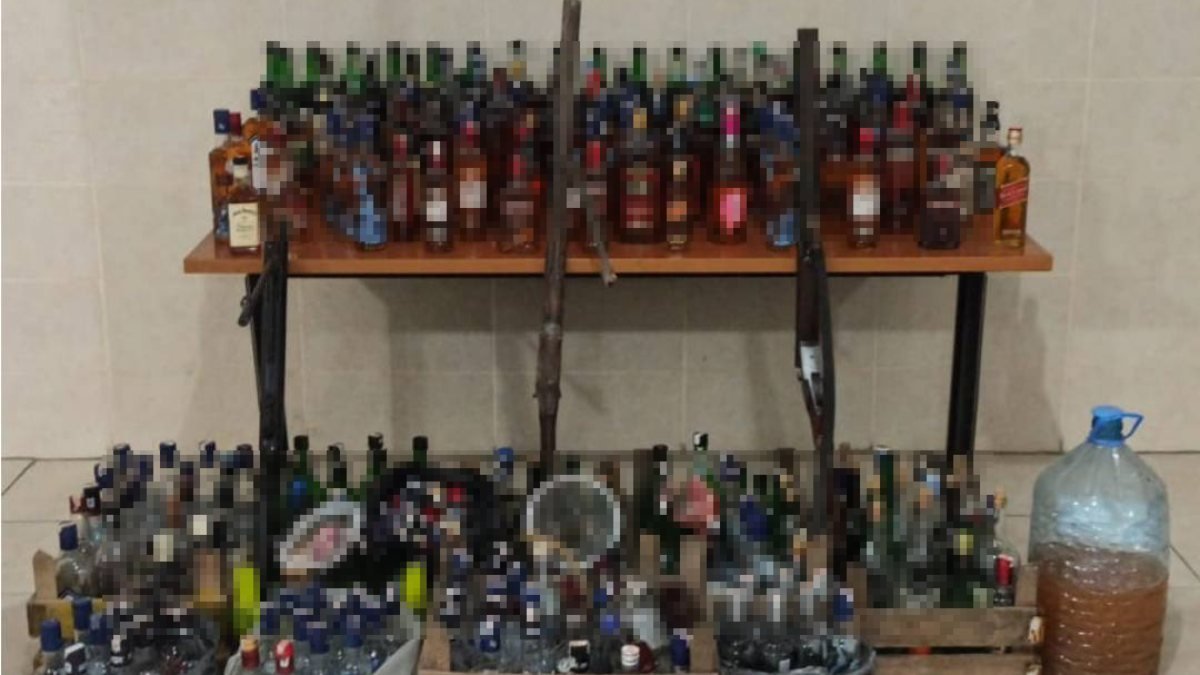 Sakarya’da 227 şişe kaçak içkiye el koyuldu