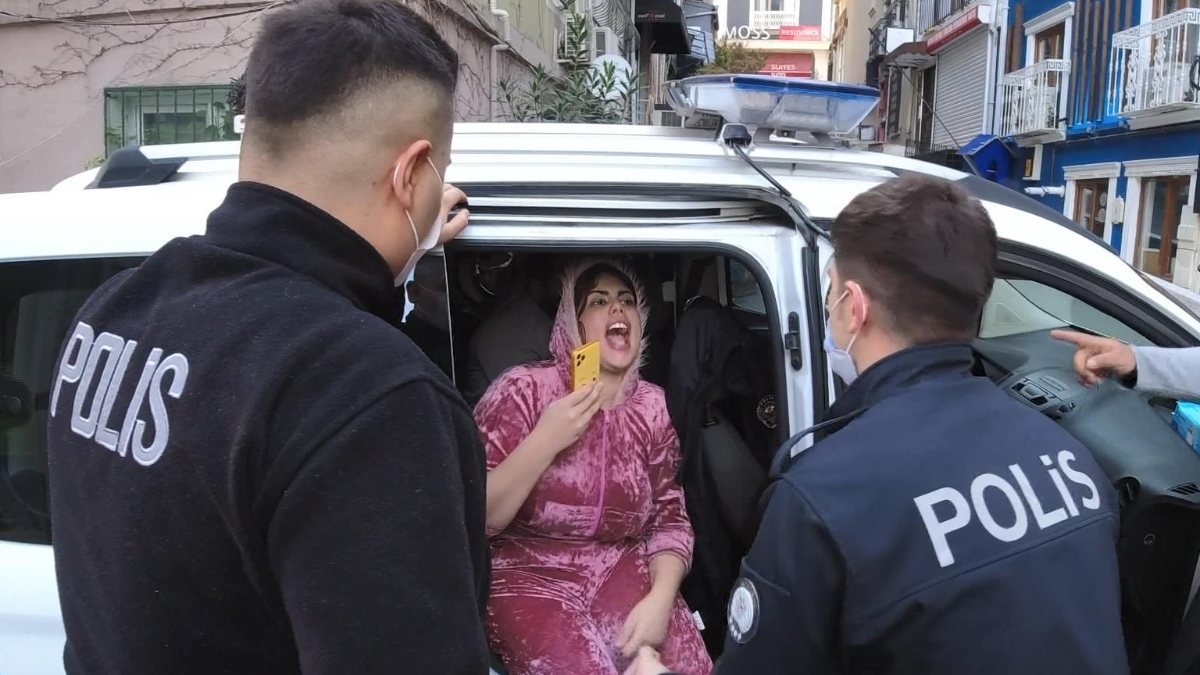 İstanbul'da kadın turist, kaldığı oteli birbirine kattı