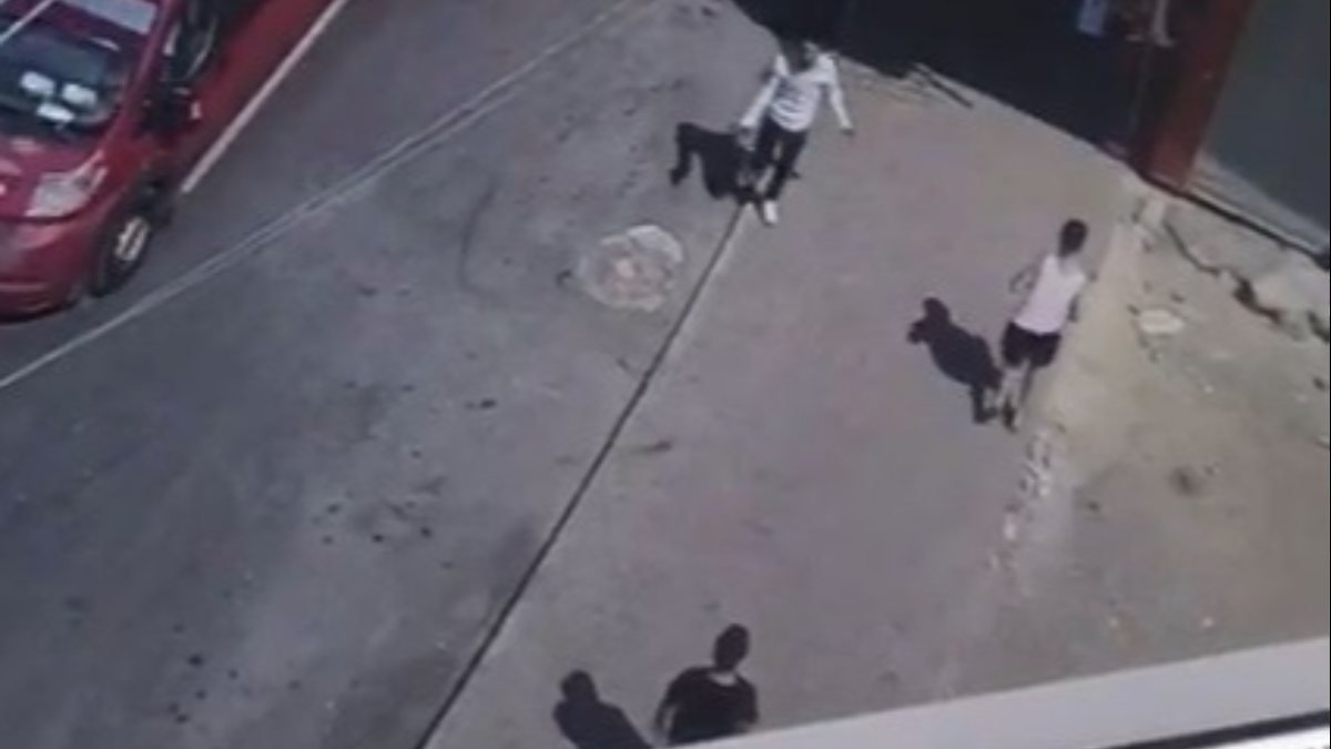 Mersin'de liseli gencin öldürülme anı kamerada
