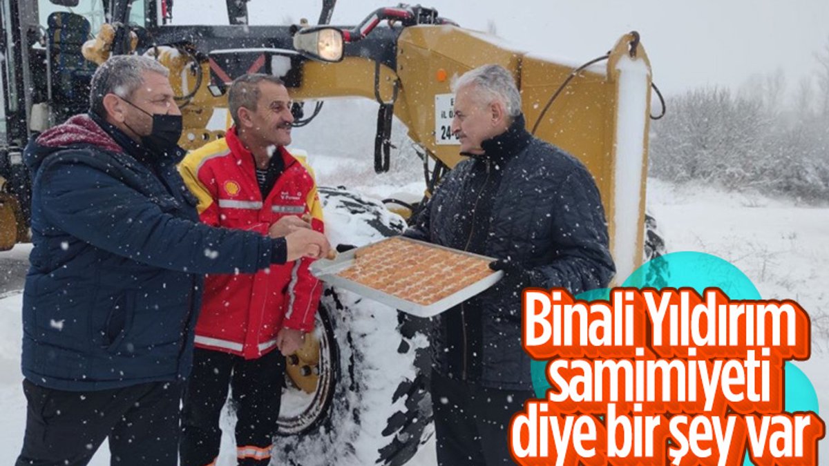 Erzincan'da Binali Yıldırım'dan ekiplere tatlı ikramı