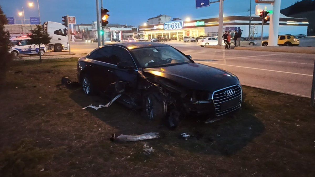 AK Parti Ordu Milletvekili Şenel Yediyıldız trafik kazası geçirdi