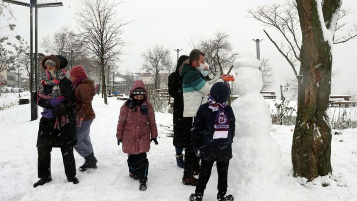 İstanbul'da kar tatili bir gün daha uzatıldı