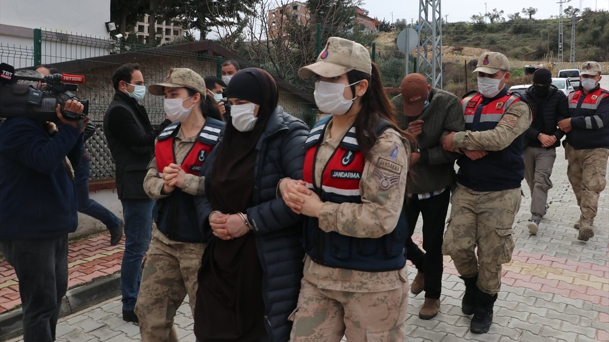 Türkiye'ye girmeye çalışan DEAŞ'lının kırmızı bültenle arandığı belirlendi