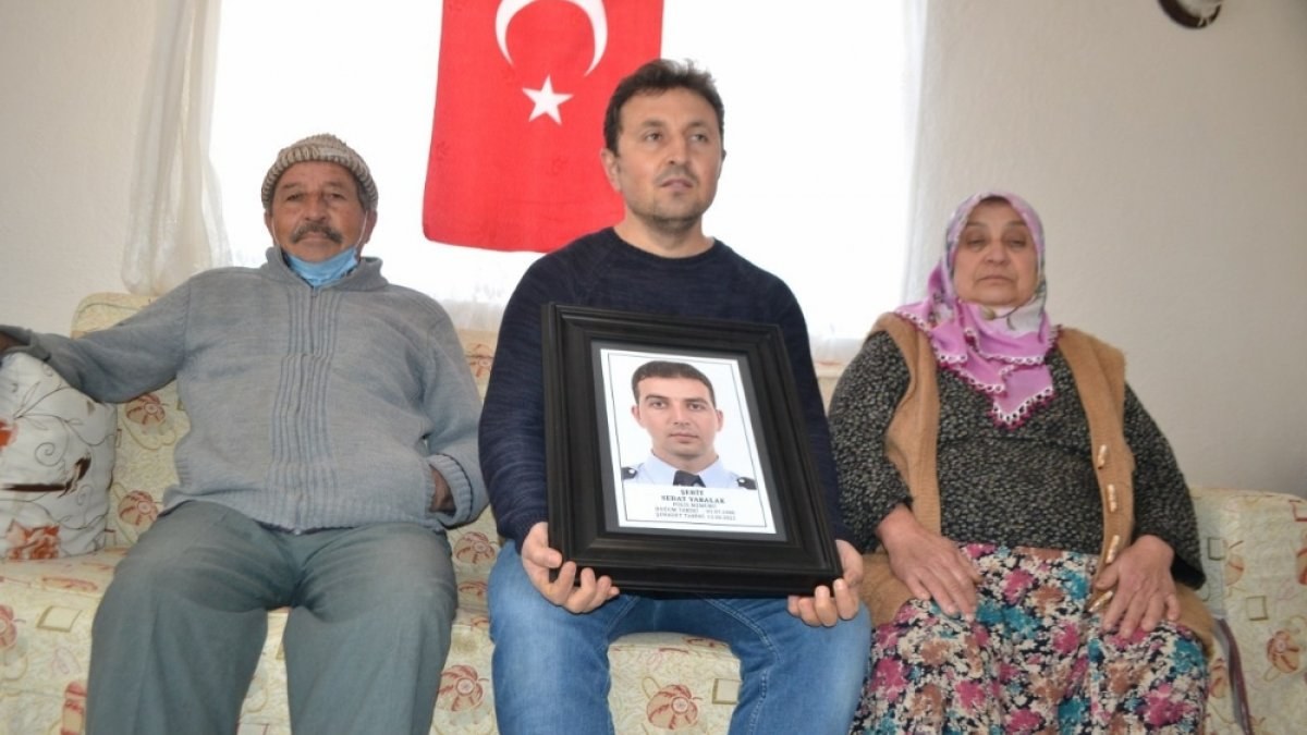 Gara şehidi polisin ailesi PKK'nın çirkin propagandasını anlattı