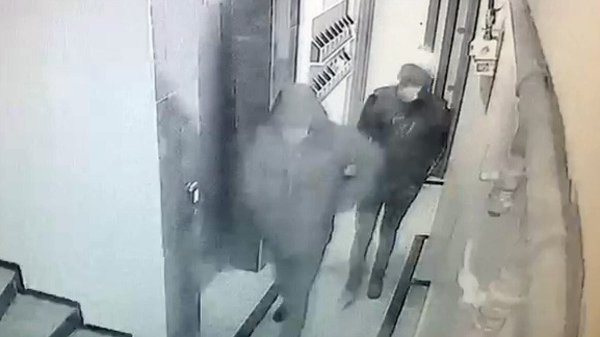 İstanbul'da hırsızlar, girdikleri evden ziynet eşyaları çaldı