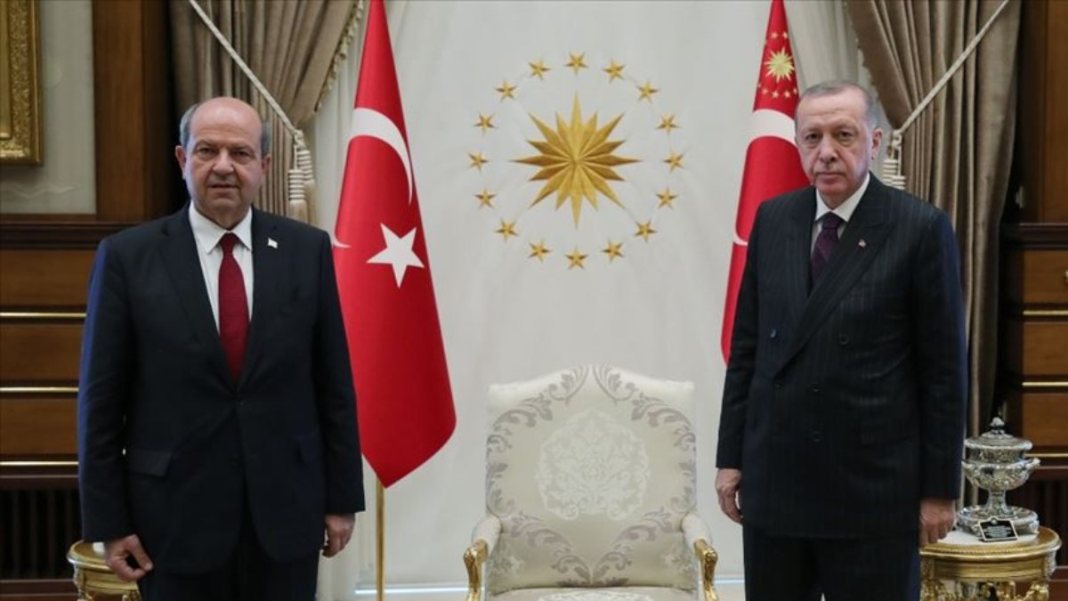 Cumhurbaşkanı Erdoğan, KKTC Cumhurbaşkanı Tatar'la telefon görüşmesi gerçekleştirdi