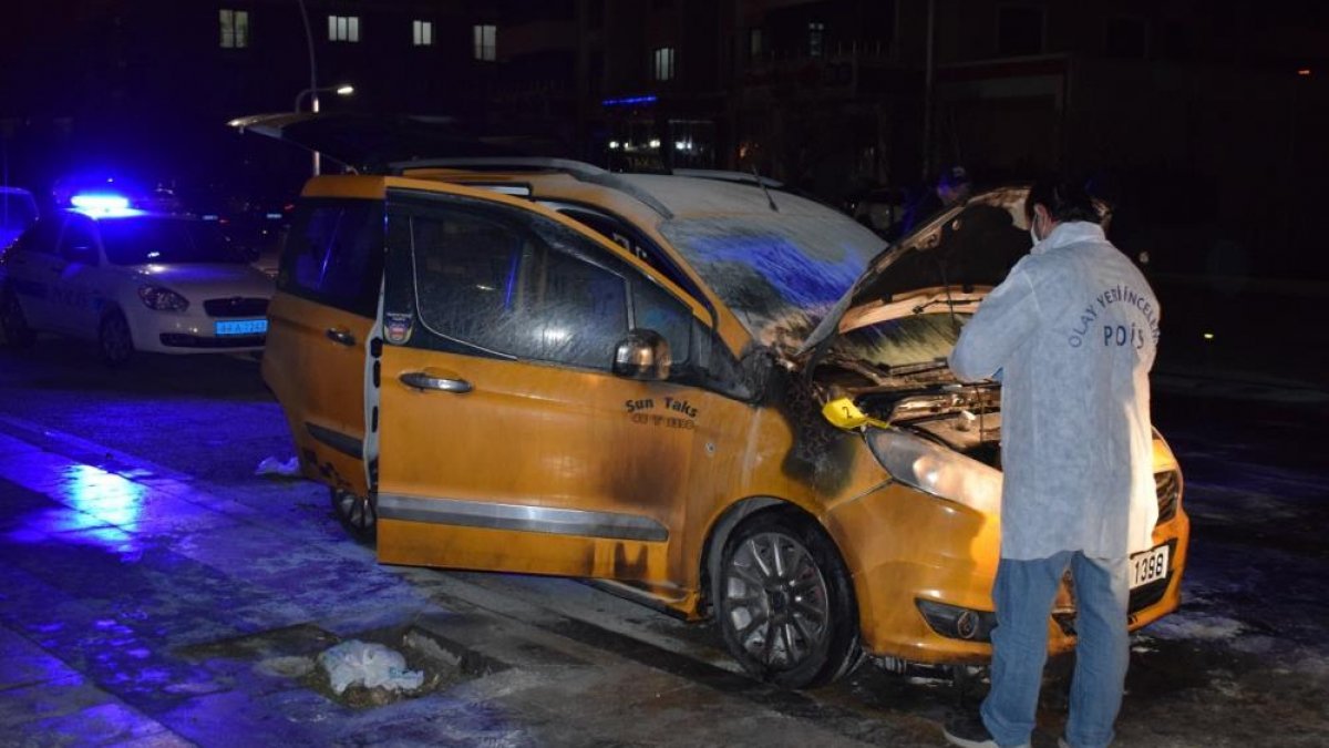 Malatya'da bir kişi, tartıştığı şahsın aracını kundakladı