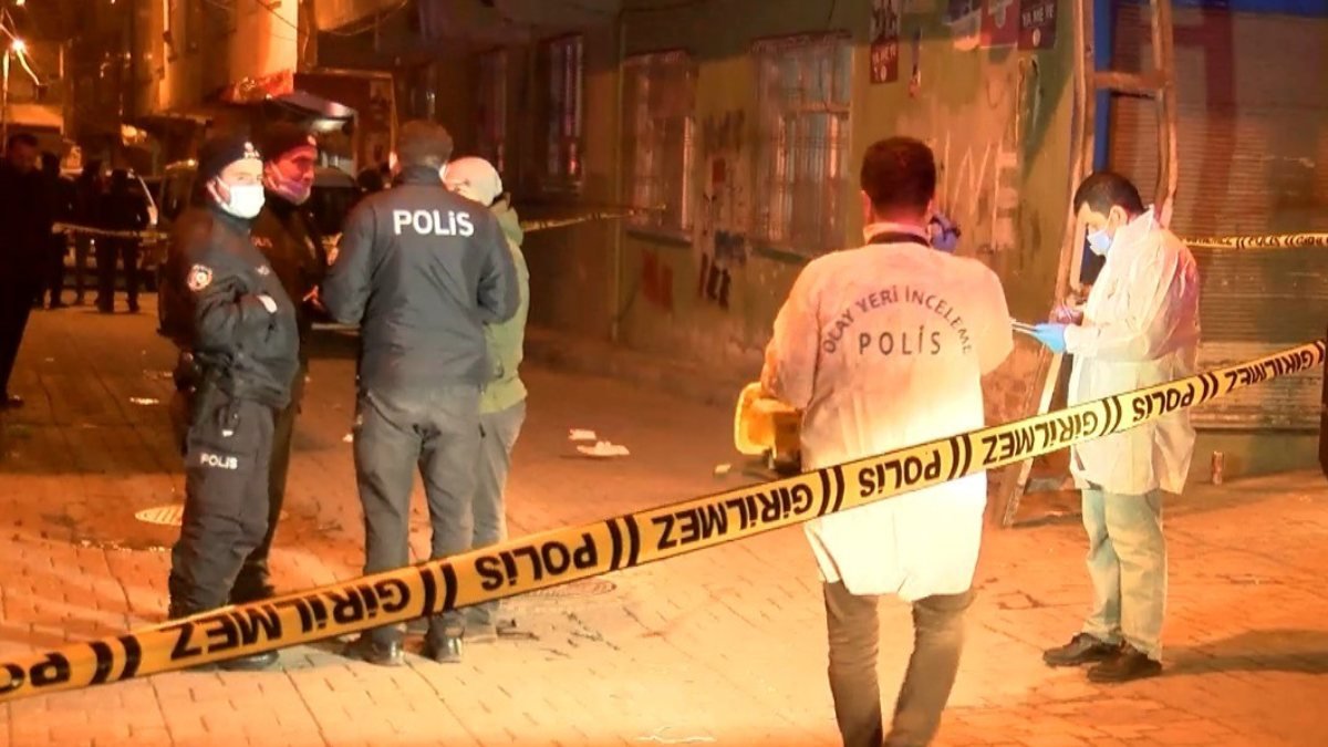 Diyarbakır'da çıkan tartışmada, 1 kişi başından vuruldu