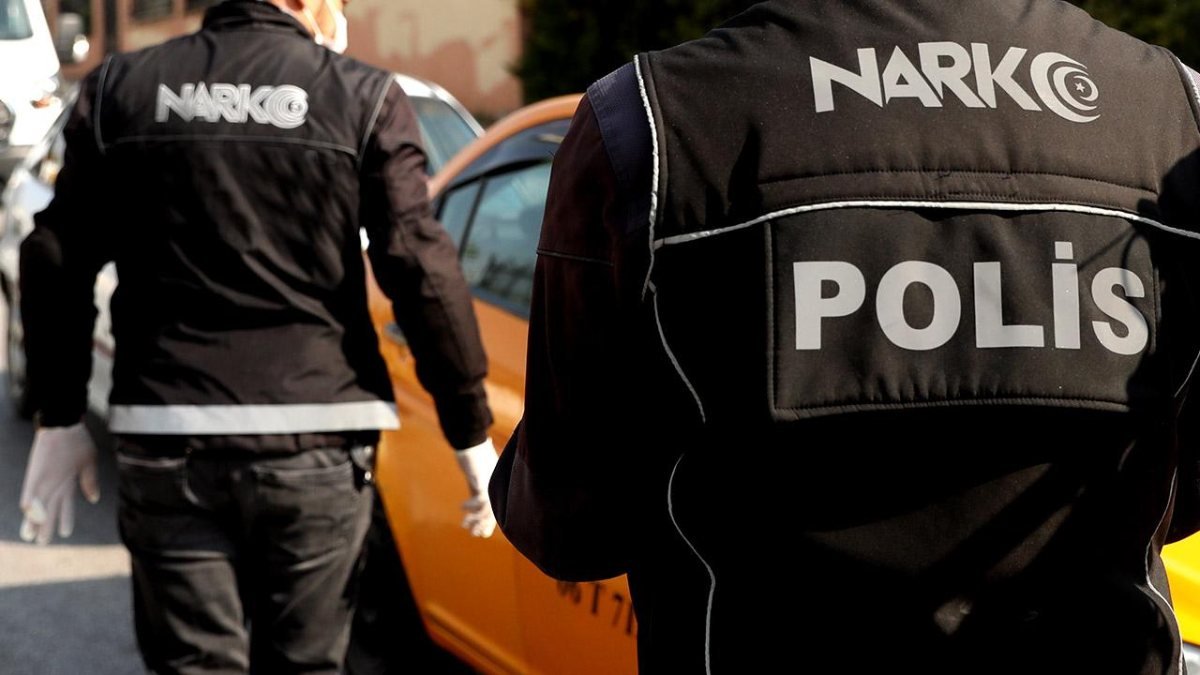 Türk polisi, uyuşturucu satıcılarına göz açtırmıyor