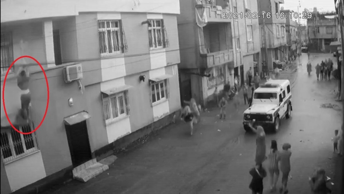 Adana'da şiddetten kaçarak balkondan atlayan kadının kocası yakalandı
