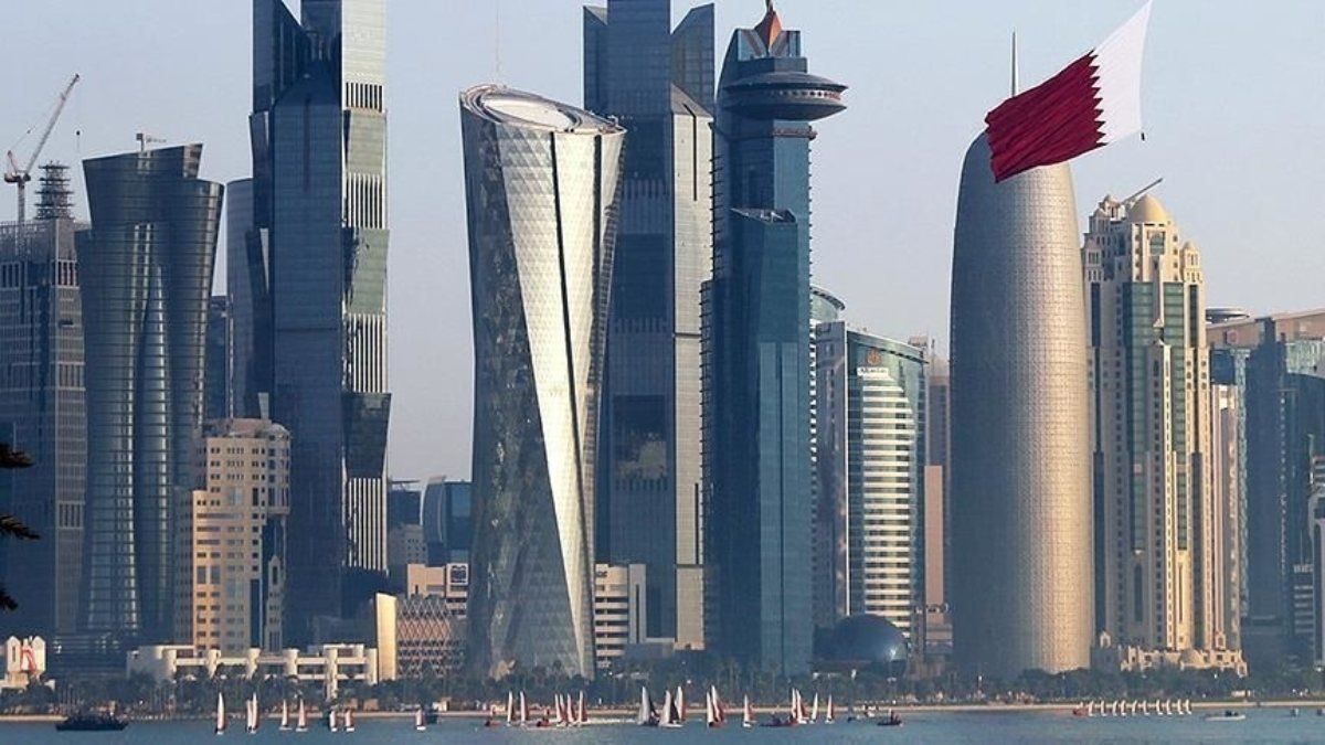 Mısır ile Katar, büyükelçilikleri tekrar açacak
