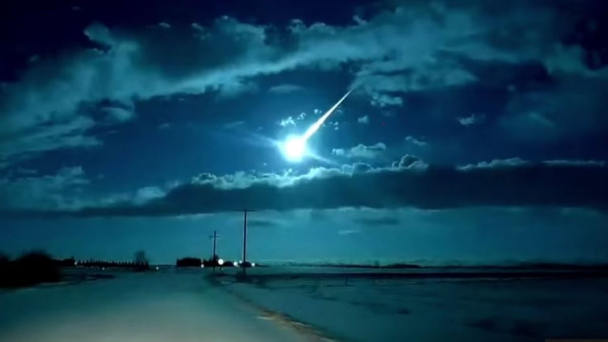 Kanada'da görülen meteor panik yarattı
