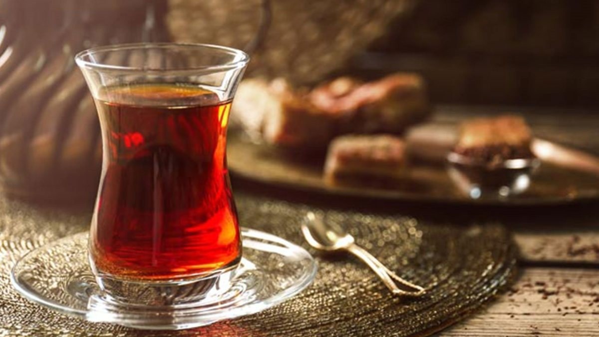 Dr. Galland: Çay, koronavirüsün çoğalmasını önlüyor