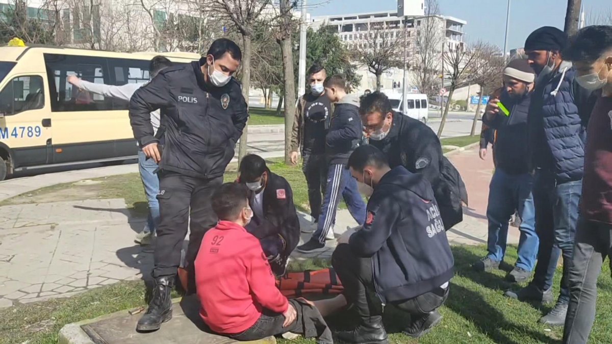 Sultangazi'de kısıtlama saatlerinde bacağından bıçaklandı