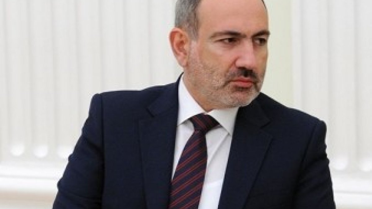 Nikol Paşinyan Ermenistan halkından özür diledi