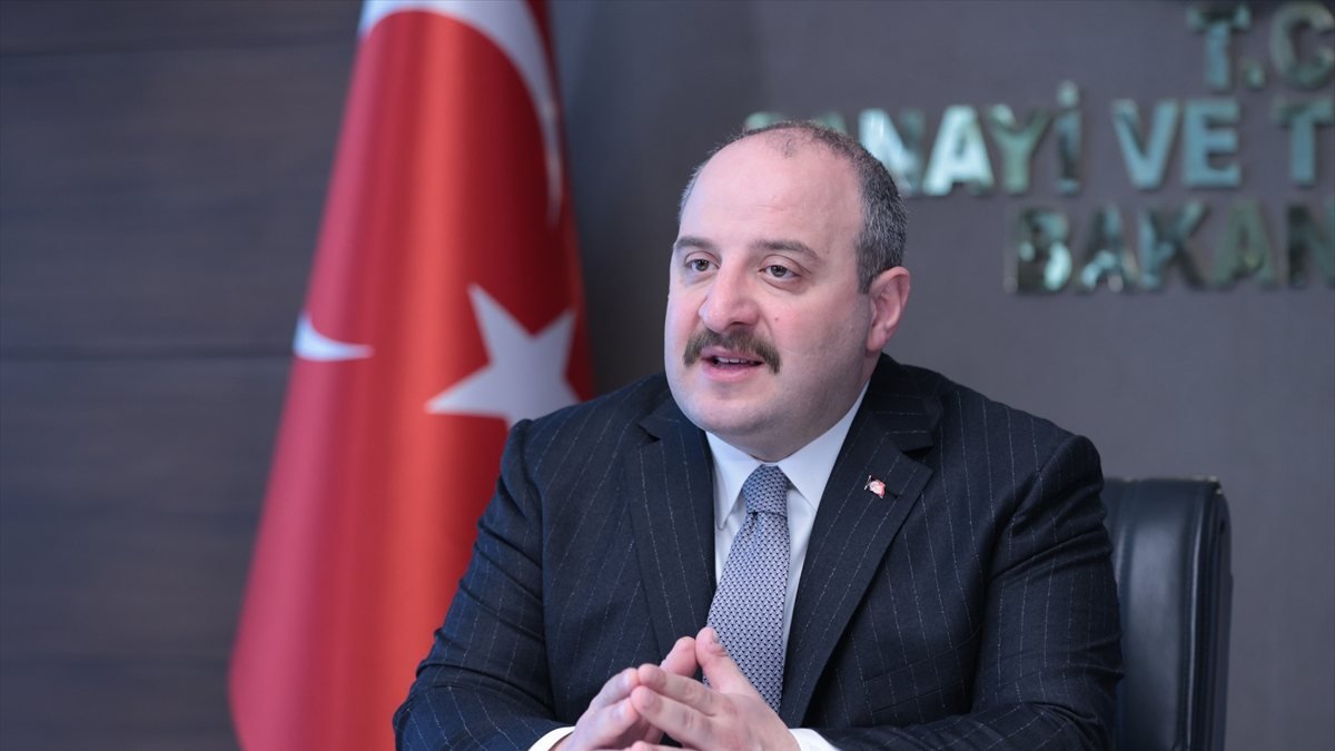 Mustafa Varank: Türkiye, üreterek büyümeye devam ediyor