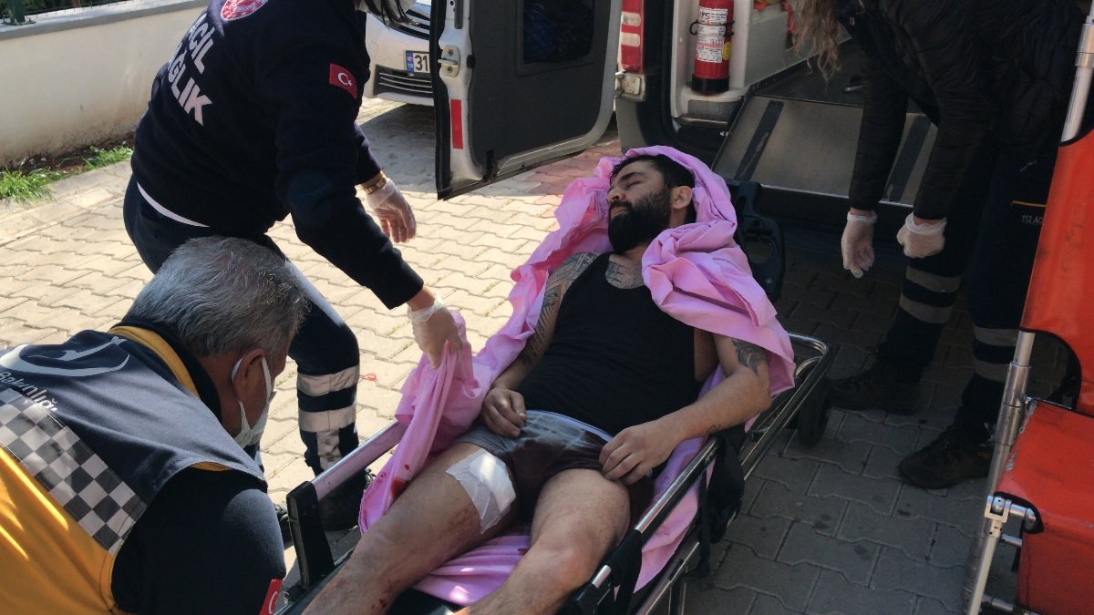 Adana'da eski eşinin evinde vuruldu