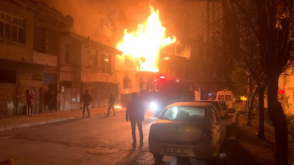 Kahramanmaraş’ta yaşlı çiftin evinde yangın çıktı