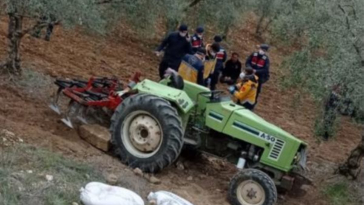 Denizli'de kullandığı traktörün altında kalan çiftçi hayatını kaybetti