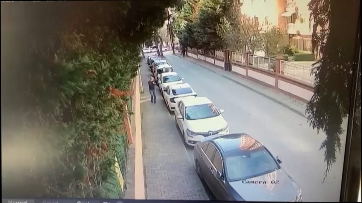 Kadıköy’de güpegündüz hırsızlık