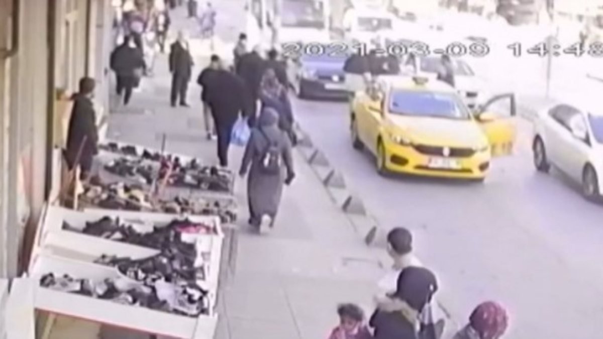 Bayrampaşa'da taksiciye saldırı kamerada