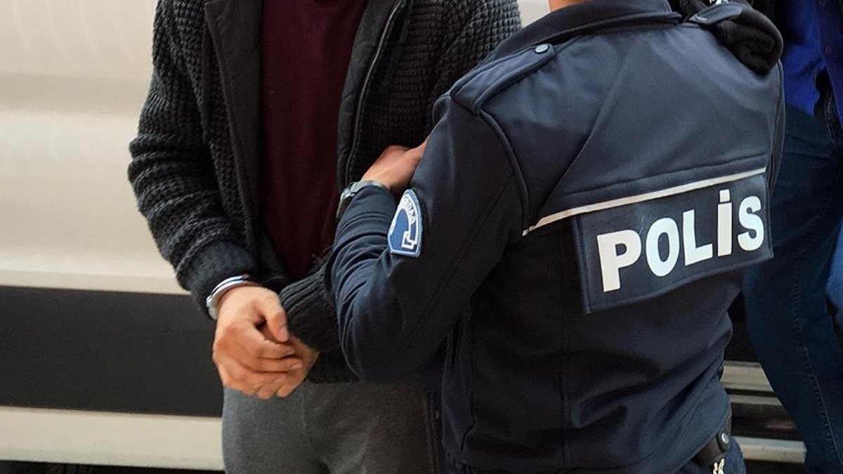 FETÖ'nün Hava Kuvvetleri yapılanmasından 11 kişi gözaltına alındı