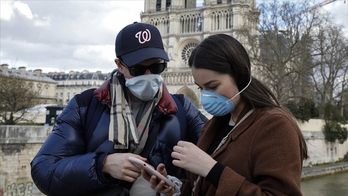 Paris’te her 12 dakikada 1 hasta yoğun bakıma alınıyor