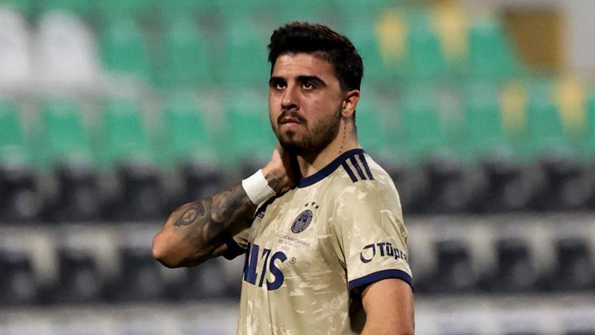 Ozan Tufan son maçlarda ilk 11'i unuttu