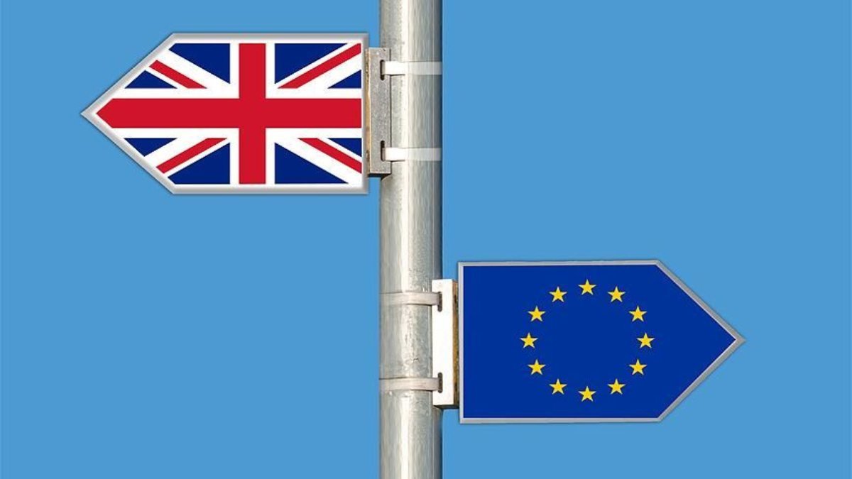 AB'den, Brexit anlaşmasını ihlal eden İngiltere'ye soruşturma
