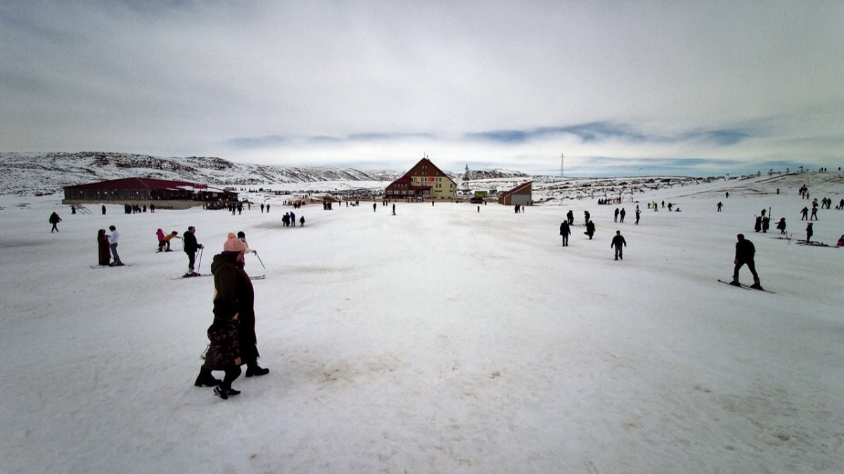 Bingöl'deki Hesarek kayak pisti, bu yıl 20 bin kez ziyaret edildi