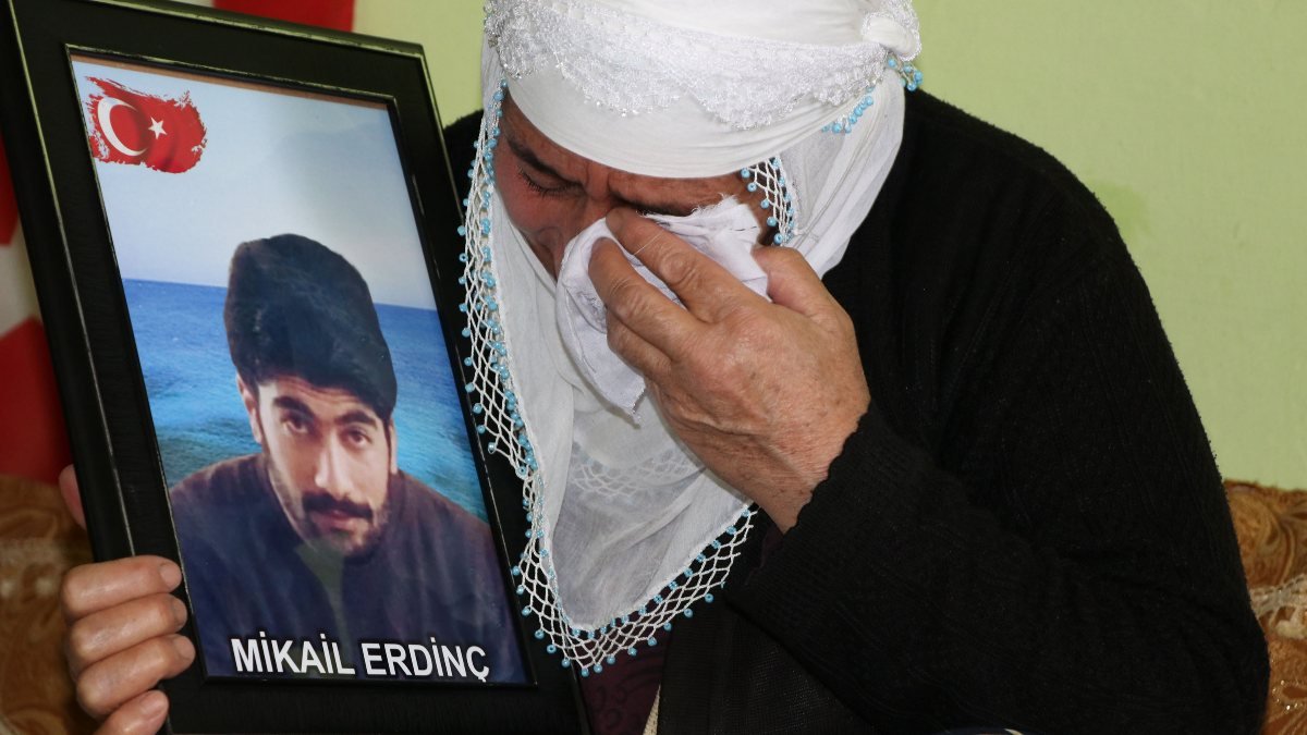 Van'daki baba: Oğlum hukuk okurken HDP'liler kandırıp dağa kaçırdı