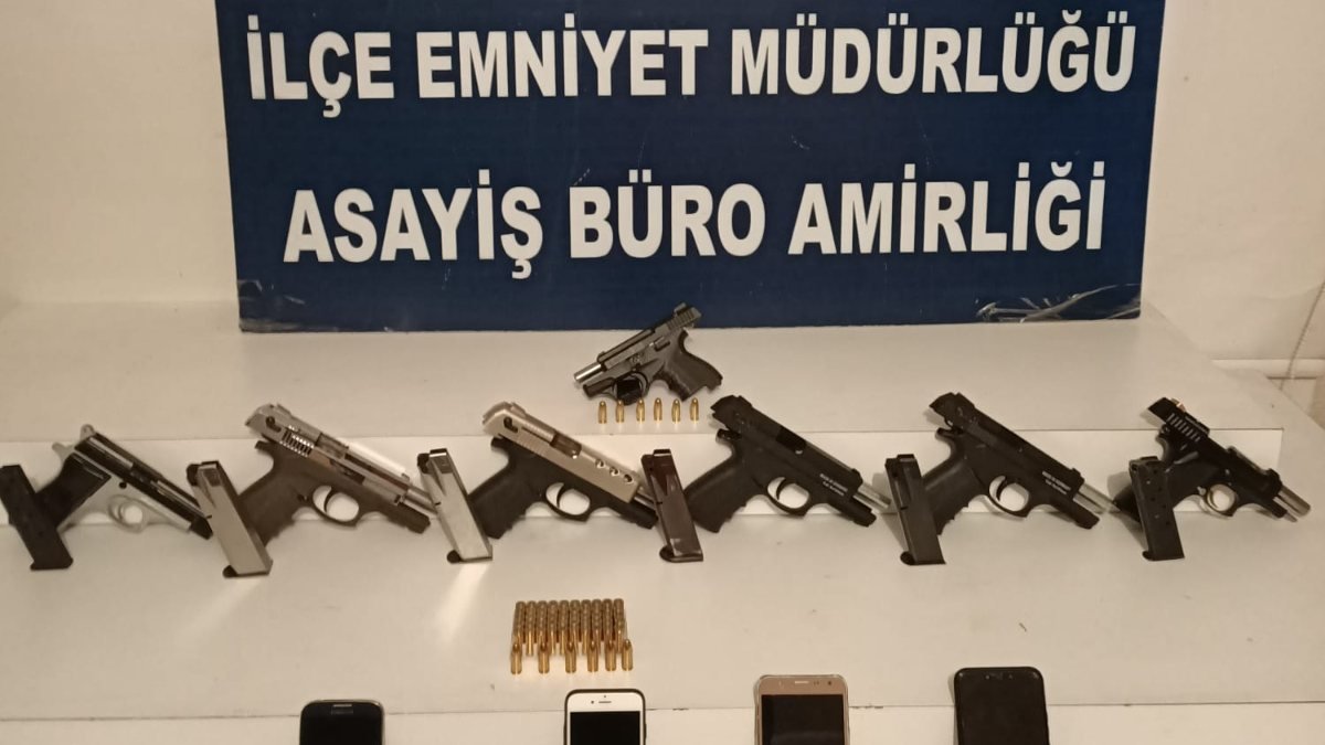 Kağıthane'de yasa dışı silah ticaretiyle ilgili 1 kişi yakalandı