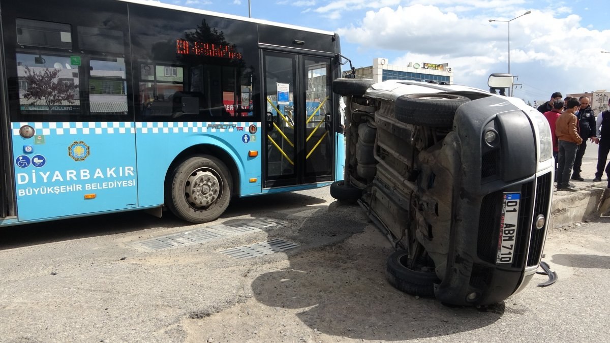 Diyarbakır'da cep yola girmek istedi: 5 kişi yaralandı