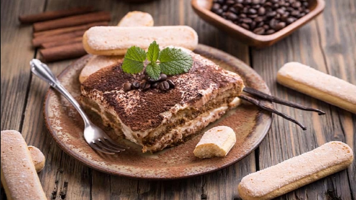 Tiramisu nasıl yapılır, malzemeleri nelerdir? Zuhal Topal'la Sofrada tiramisu tarifi..