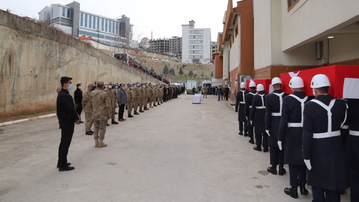 Şırnak'ta mühimmat patlaması sonucu vefat eden çocuklar için tören düzenlendi