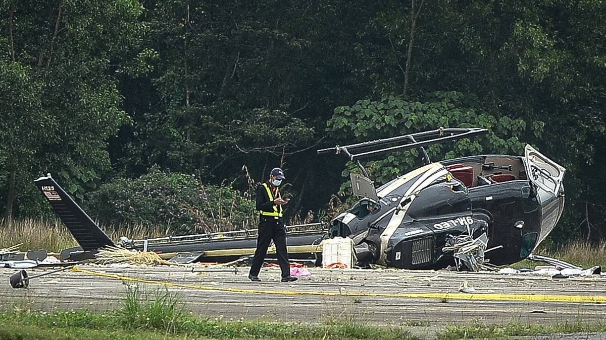 Malezya’da helikopter düştü: 5 yaralı