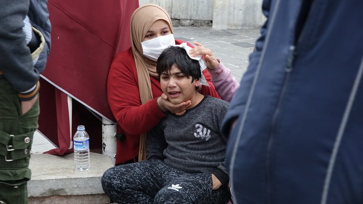 Taksim'de Suriyeli çocuğu köpek ısırdı