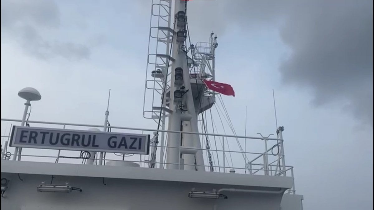 ‘Ertuğrul Gazi’ gemisi Türk Bayrağına kavuştu