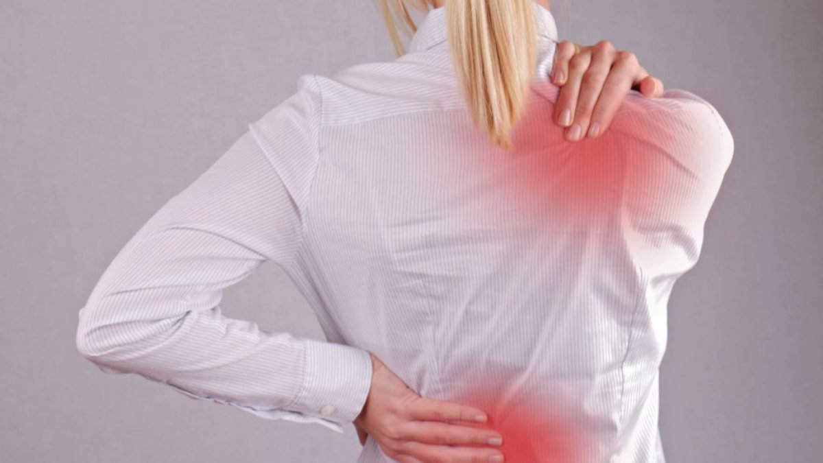Sırt ağrısını anında hafifletebilecek pratik çözümler